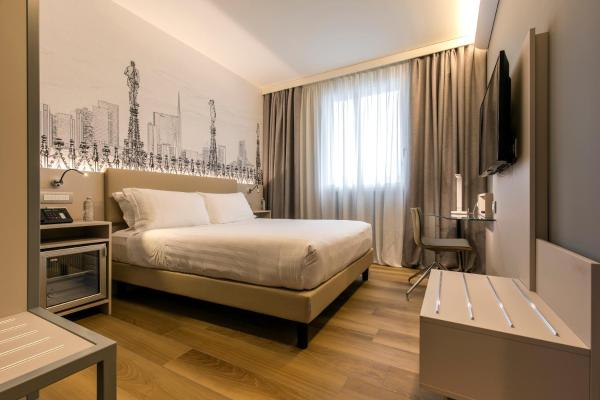 Na zdjęciu widoczny jest obiekt 43 Station Hotel położony w mieście Mediolan.