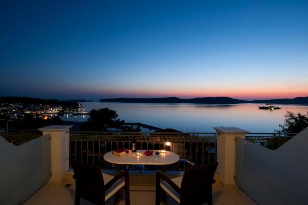 The photo shows the Hotel Anezina located in the city of Pylos.