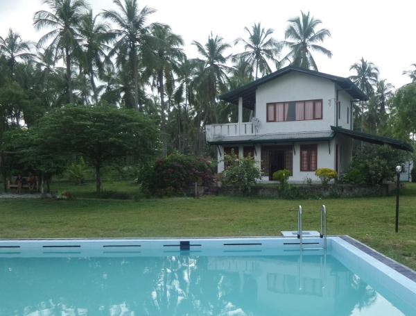 Na zdjęciu widoczny jest obiekt cocoworld bungalow położony w mieście Mahakeliya.
