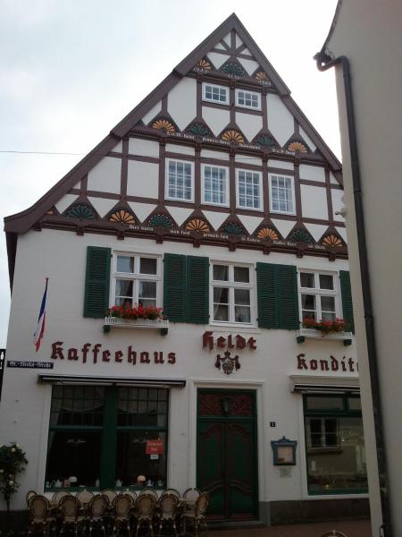 A la foto es mostra l'objecte Apartments im Kaffeehaus Heldt situat a la ciutat de Eckernförde.