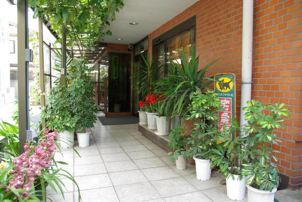 A la foto es mostra l'objecte Business Hotel Century situat a la ciutat de Nara.