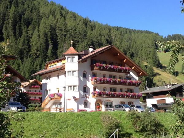 写真にはSelva市にあるGarni B&B Schenkが写っています。