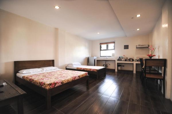 Pine Breeze Cottages, Baguio