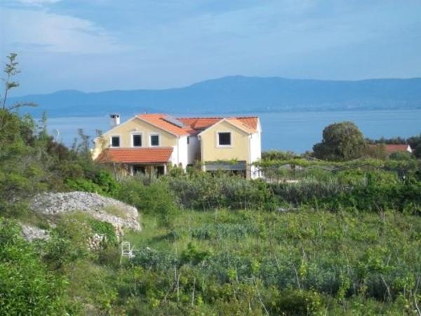 Na zdjęciu widoczny jest obiekt Jenny`s House położony w mieście Supetar.