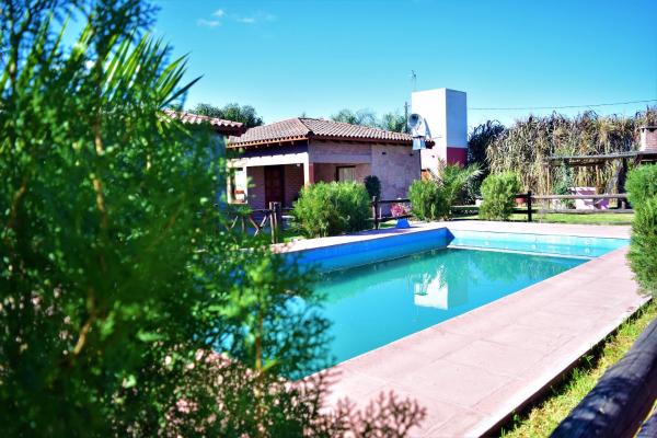 På bildet vises objektet Cabañas Villa del Sol som ligger i byen Salta.