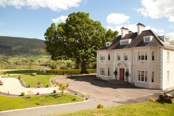 A la foto es mostra l'objecte Kilmore Country House situat a la ciutat de Glenariff.