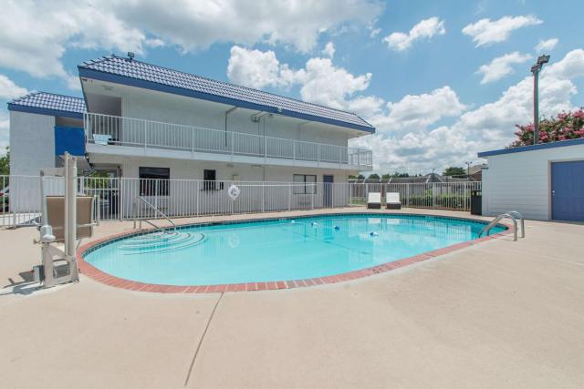 Motel 6-Norcross, GA - Atlanta Northeast