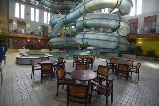 Tropical Inn - North Battleford