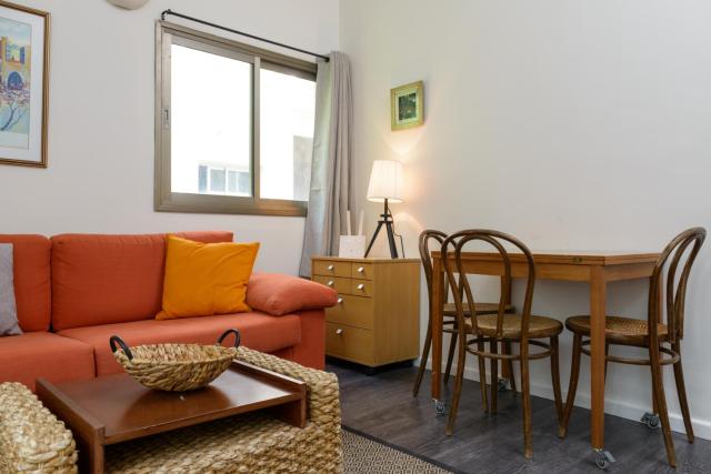 Frug by TLV2RENT