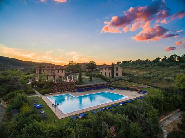 Poggio Cennina Resort & I Borghi della Selvaccia
