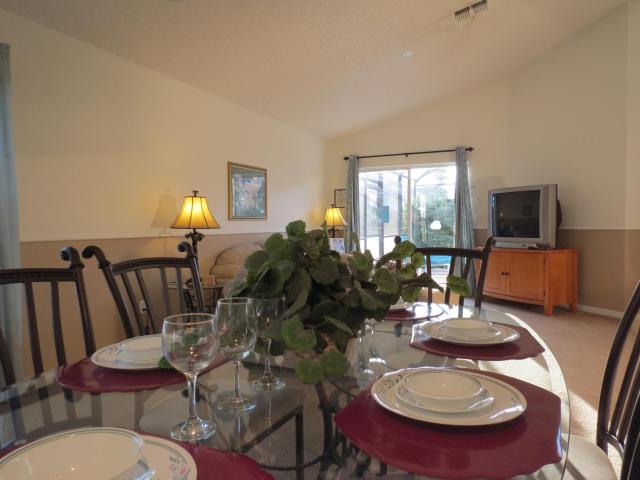 3 Bedroom Standard Davenport Home FL 33897