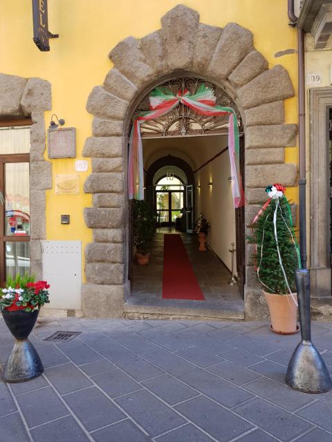 Hotel Urbano V