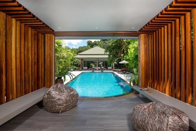 Karon Beach Pool Villa - Sha Extra Plus