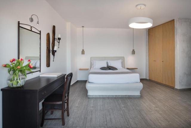 Apanemo Hotel & Suites