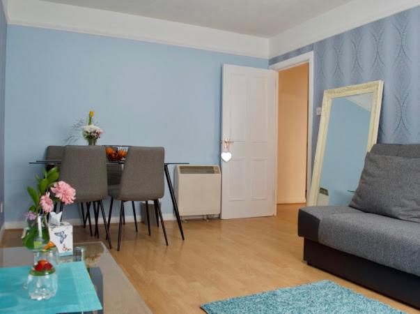 Modern 2 Bedroom Apartement