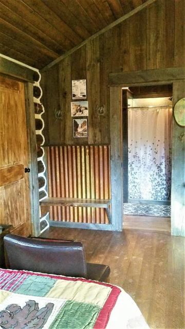 Creek Cabin