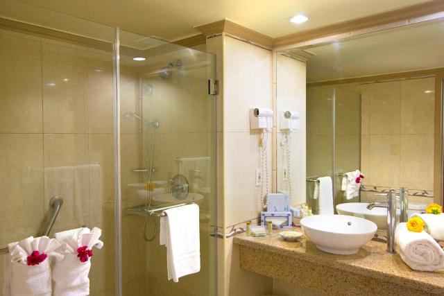 Breezes Resort & Spa All Inclusive, Bahamas