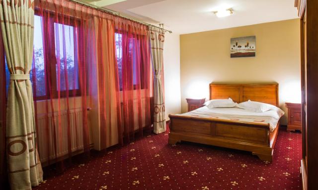 Red Hotel