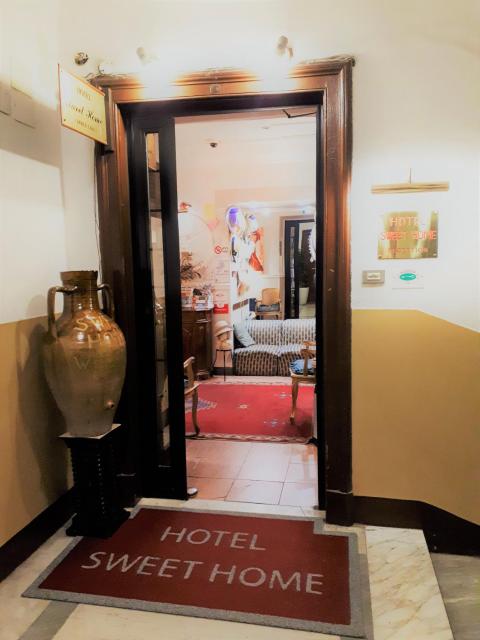 Hotel Sweet Home