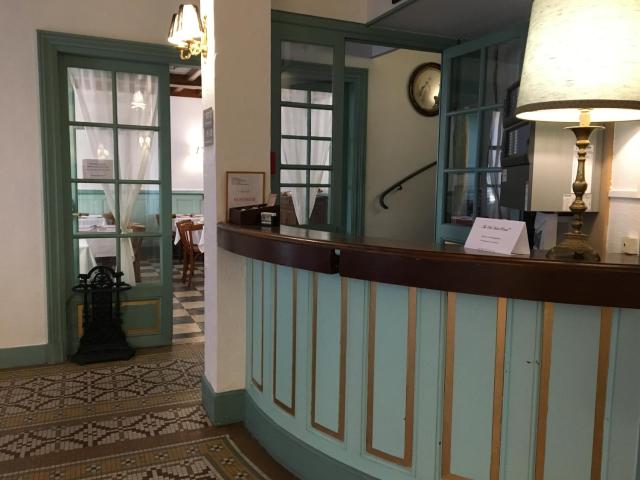 The Old Hotel Ravel Centre