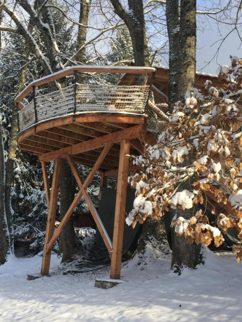 Les Cabanes Du Saleve