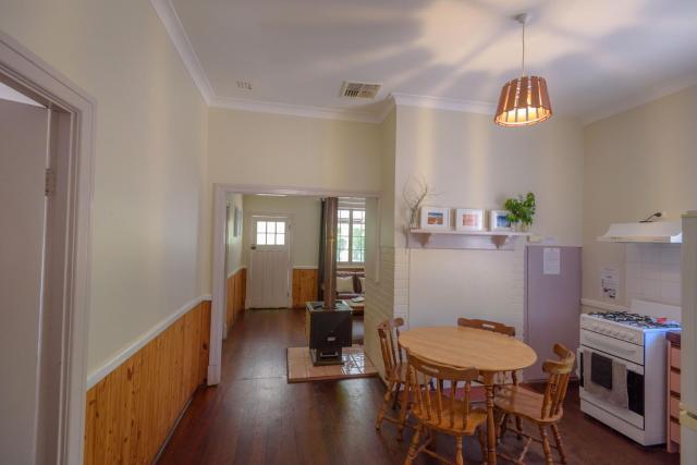 Lewana Cottages