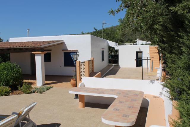 can guito es pujols-finca sa caleta , cp: 07818