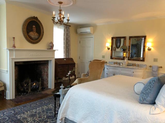 Inn by the Bandstand a Boutique Hotel