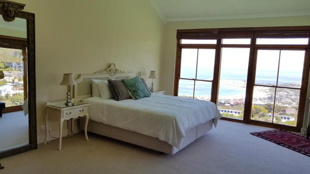 Villa Camp Bay Views - Stunning!