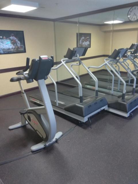 Baymont by Wyndham Madison Heights Detroit Area