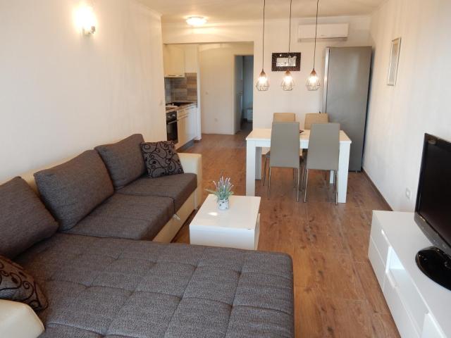 Apartments Indira II