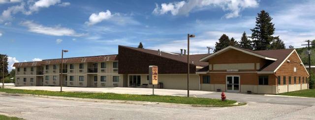 Lupine Inn