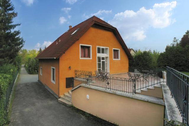 Nr 100 Szentendre Hotel Panzio szolgáltatások