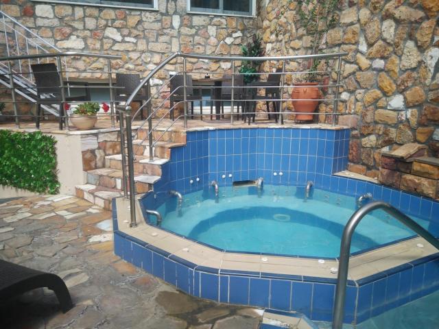 9 Queens Spa Hotel