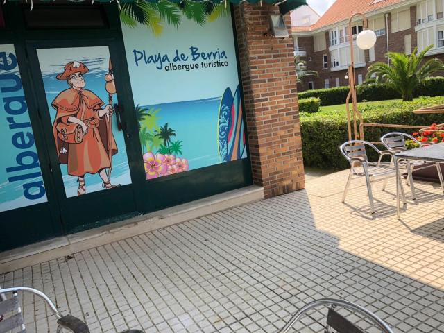 Albergue Turistico Playa de Berria