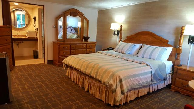 Stucco Lodge