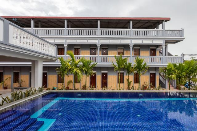 Botoum Hostel
