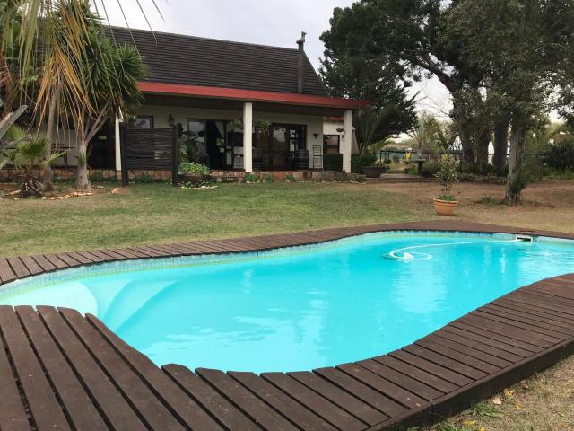 Cheetah Lodge Guest House