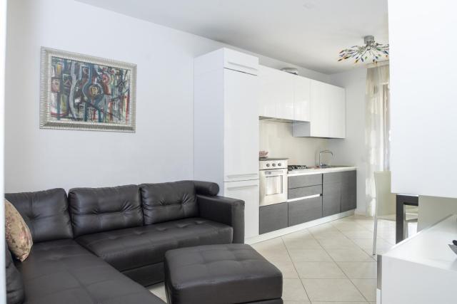 GuestHost - Fellini Family Flat