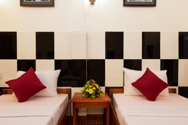 Botoum Hostel