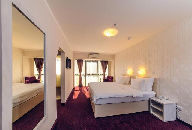 Philia Hotel