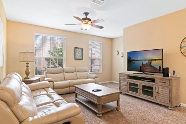 Orlando Resort Rentals at Universal Boulevard