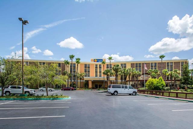 The Adventure Hotel by the Parks