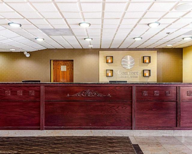 Holiday Inn Express - Fall River North