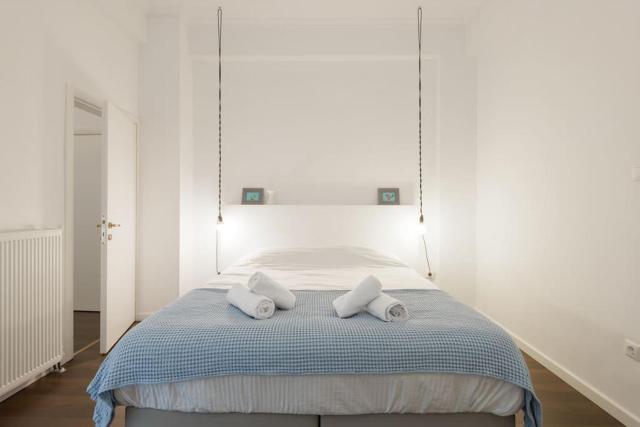 Roman market- upper Aristotelous sq luxury apartment