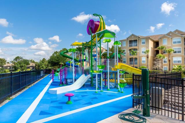 Windsor Hills Resort 2 Miles to Disney 6-Bedroom 4-Bathrooms Villa with Private Pool and Spa