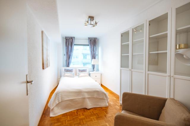 ☆ Central Apartment with Montreux View ☆