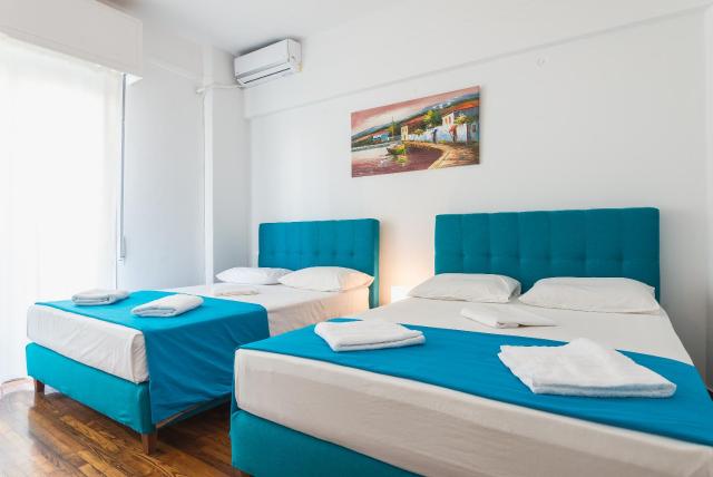 Super Paradise Apartments