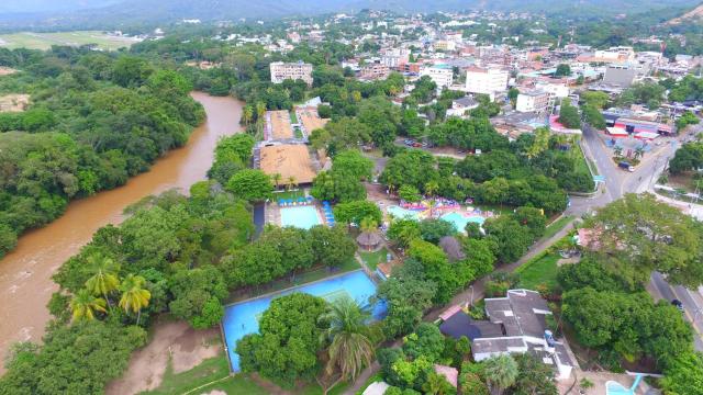 Hotel Guadaira Resort