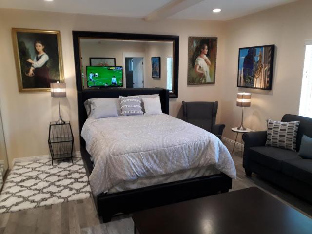 Comfortable Luxury Studio